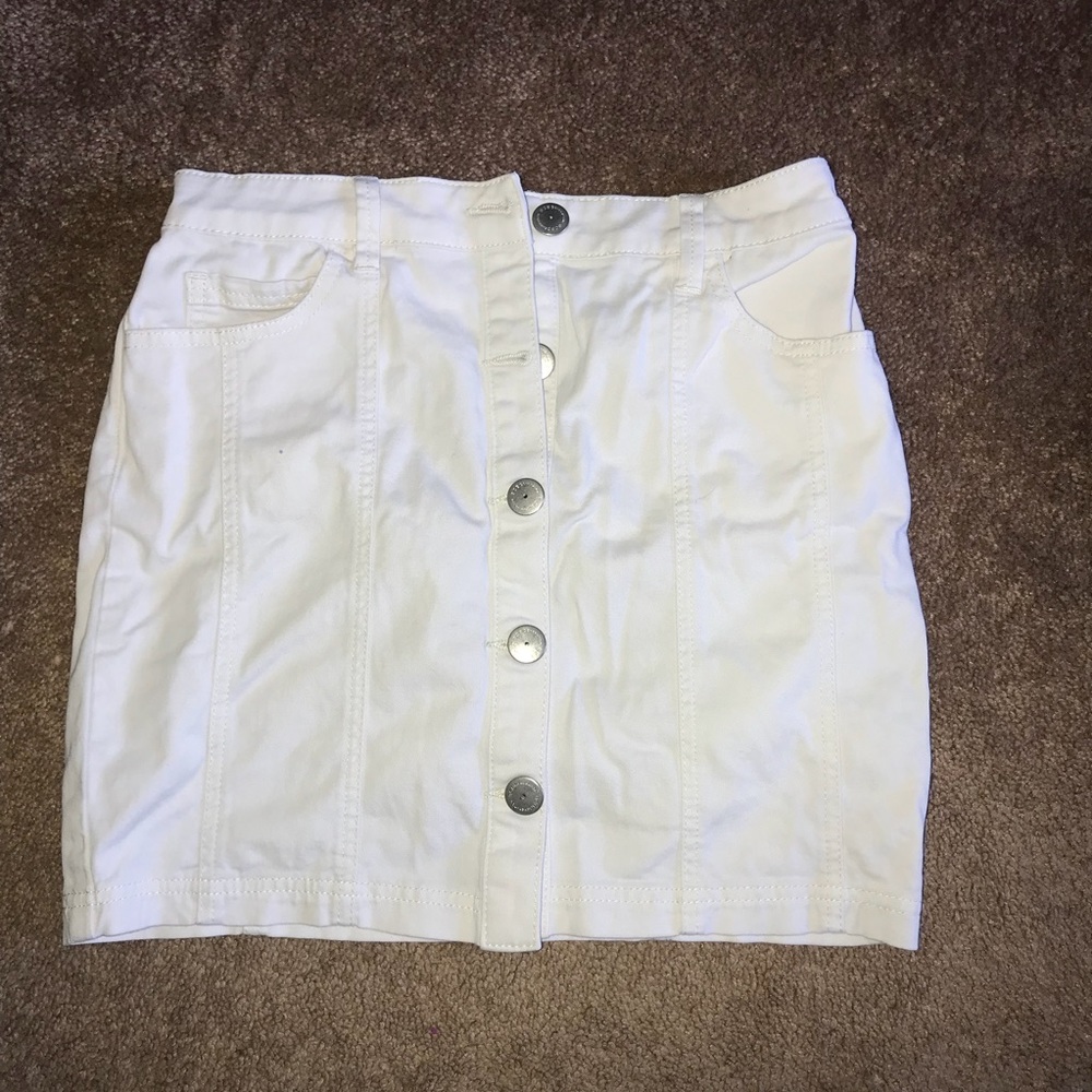 BCBGeneration white jean skirt